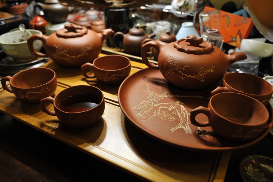 Why does tea taste different when brewed in Yixing wares KyaraZen